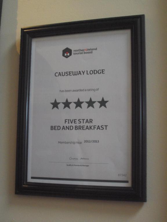 Causeway Lodge Bushmills Extérieur photo